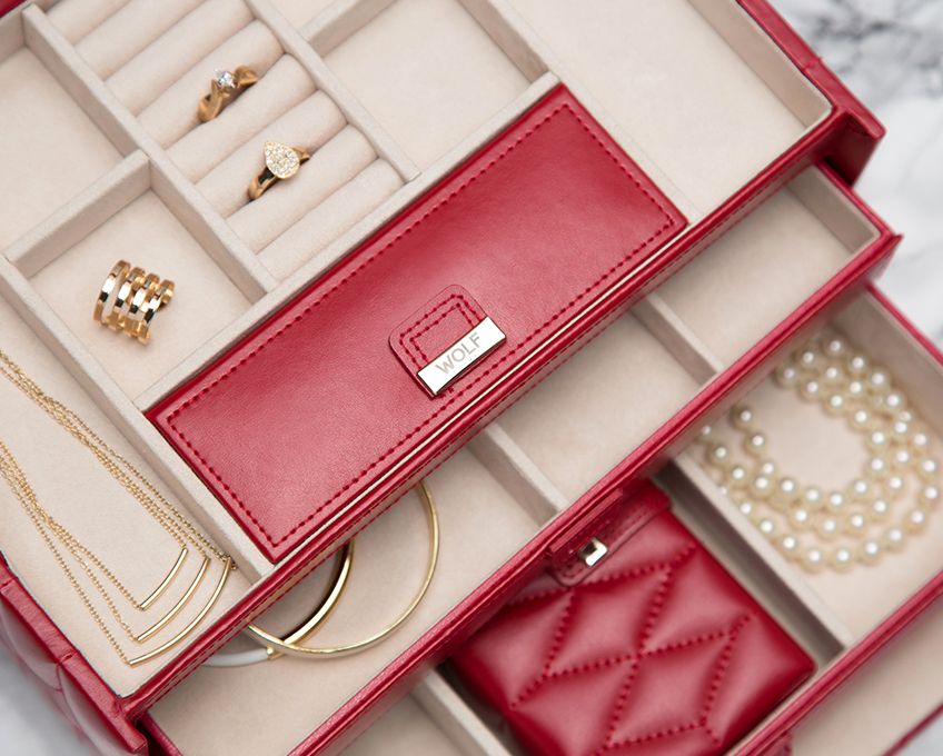 329772_carolinemediumjewelrycase_red