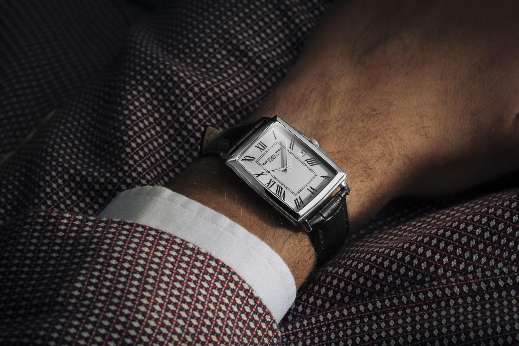TOCCATA_5425-STC-00300_LIFESTYLE_RW_01-scaled